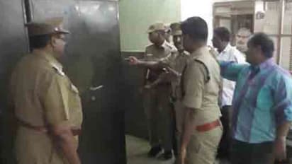 வங்கியில் லாக்கரை உடைத்து கொள்ளை முயற்சி...! பல லட்சம் ரூபாய் தப்பியது!