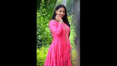 దక్షా నగార్కర్ లేటెస్ట్ ఫోటో గ్యాలరీ