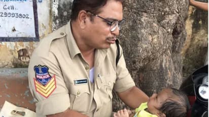 നന്മ നിറഞ്ഞവനേ.. നൂറുകണക്കിന് ഹൃദയം കീഴടക്കിയ പൊലീസുകാരന്!