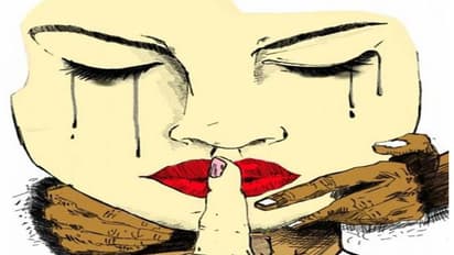 తన కోరిక తీర్చమని వేధిస్తున్నాడు.. సీనియర్ నటి ఆవేదన!