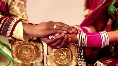 చెల్లిలితో ప్రేమ పెళ్లి.. యువకుడిపై దాడి