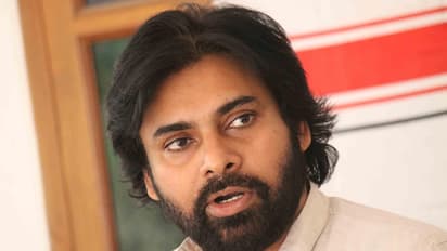 ఓట్లు ఎత్తుకుపోతున్నారు.. టీడీపీ పై పవన్ ట్వీట్