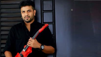 ബാലഭാസ്കറിന്റെ അപകട മരണം; സ്വർണക്കടത്ത് പ്രതികളുടെ വിവരങ്ങൾ ക്രൈം ബ്രാഞ്ച് ശേഖരിച്ചു