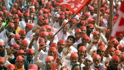 Kisan Kranti Padyatra: 50,000 farmers march to Delhi, demand loan waivers, clearance of dues