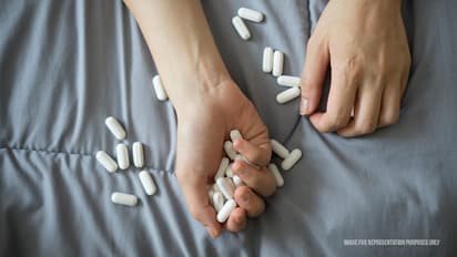 పురుగుల మందు తాగి నిరుద్యోగి ఆత్మహత్యాయత్నం...