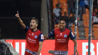 ISL 2018: Jamshedpur FC start confidently with easy win over Mumbai City FC