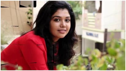 மூடிட்டு போடா... ஒண்ணுமே இல்லத்துக்கு ஓவரா பொங்கிய ரித்விகா! உண்மையான குணம் இதுவா?