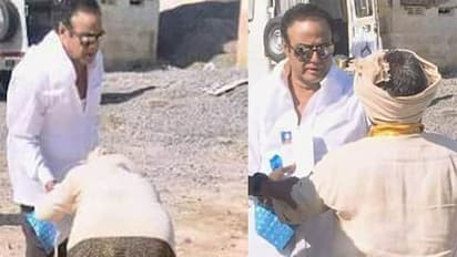 బాలయ్య కాళ్లు పట్టుకున్న వృద్ధుడు.. ఫోటోలు వైరల్!