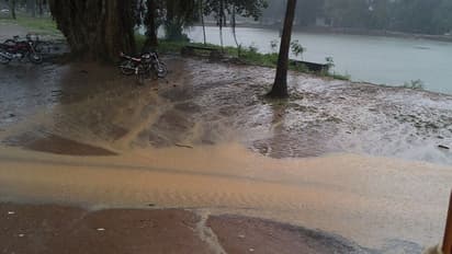 Tamilnadu Heavy Rain: தமிழகத்தில் எந்தெந்த மாவட்டங்களில் மழை அடிச்சு ஊத்தப்போகுது தெரியுமா?
