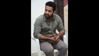 అరవింద సమేత: ఎన్టీఆర్ లేటెస్ట్ ప్రెస్ మీట్ (ఫోటోలు)