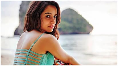 டெங்குவால் பாதிக்கப்பட்டிருக்கும் ஷ்ரத்தா...!