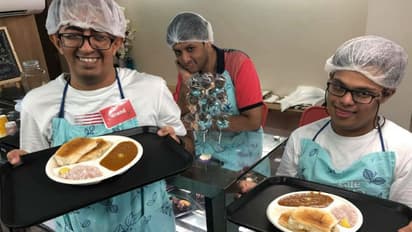 അവര് വിളിക്കുന്നു; ജീവിതം തരാതിരുന്ന രുചികള് വിളമ്പിവച്ച്...