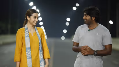 இணையத்தை கலக்கும் திரிஷா - விஜய்சேதுபதியின் '96' பட நியூ வீடியோ..!