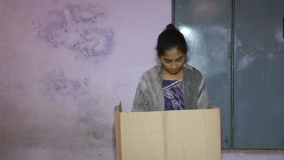 आतंकियों की धमकी के बीच जम्मू-कश्मीर निकाय चुनाव के लिए हो रही है वोटिंग