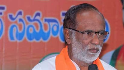 హుజూర్నగర్ ఉపఎన్నిక: కాంగ్రెస్కు ఓటేస్తే టీఆర్ఎస్కి వేసినట్లే.. లక్ష్మణ్ వ్యాఖ్యలు