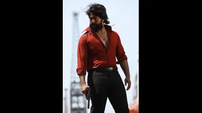 ಹೇಗಿದೆ ಕೆಜಿಎಫ್ ? ಇಲ್ಲಿದೆ ಚಿತ್ರ ವಿಮರ್ಶೆ