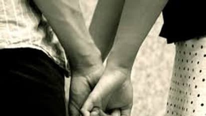 எவ்வளவு சொல்லியும் கேட்காமல் கள்ளக்காதலனுடன் உல்லாசம்.. ஆத்திரத்தில் கணவர் செய்த பகீர் செயல்..!