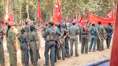 టీఆర్ఎస్ నేతను కిడ్నాప్ చేసిన మావోయిస్టులు