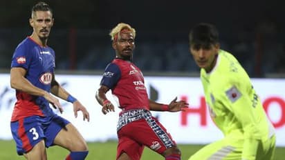 ഐഎസ്എല്ലില് പ്രായത്തട്ടിപ്പ്; ഗൗരവ് മുഖിക്ക് റെക്കോഡ് നഷ്ടം; നടപടി പിന്നാലെ