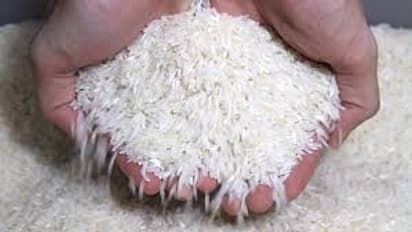 ಮಧುಗಿರಿ: ನೆರೆ ಸಂತ್ರಸ್ತರಿಗಾಗಿ 100 ಕ್ವಿಂಟಾಲ್ ಅಕ್ಕಿ, 1 ಲಾರಿ ಬಟ್ಟೆ