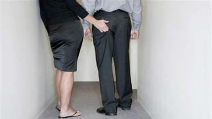 మీ టూకు కౌంటర్ వుయ్ టూ: మగవాళ్లూ.. బయటకు రండి