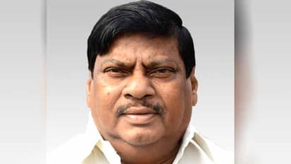 టీడీపీ ఎంపీ శివప్రసాద్ గన్‌మెన్ భార్య ఆత్మహత్య