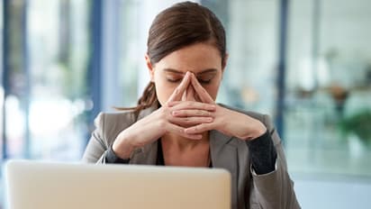 ജോലി ഉപേക്ഷിക്കണമെന്ന് ചിന്തിക്കുന്ന സ്തീകളിലുടെ എണ്ണം കൂടിയതായി പഠനം