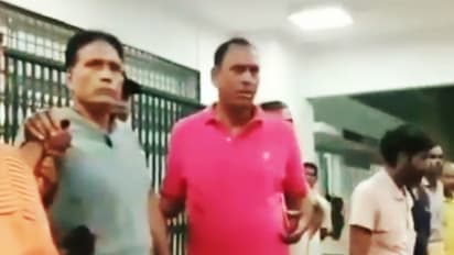 यूपी के गाजीपुर में छात्र नेता के पिता को मारी गोली, शक की सूई गैंगस्टर मुख्तार के गुर्गों पर