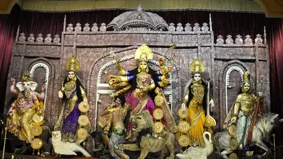 Durga Puja goof-up: Horse replaces peacock, rat turns into elephant in Kolkata pandal