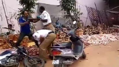 ಪೊಲೀಸರನ್ನೇ ಉರುಳಾಡಿಸಿ ಹೊಡೆದ ಭೂಪ..!