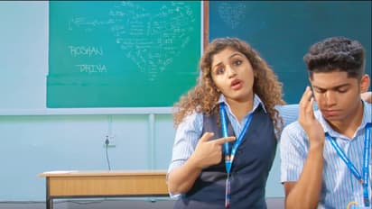 'ഫ്രീക്ക് പെണ്ണി'ന് ഒരു കോടിയിലേറെ കാമുകരെ കിട്ടിയതിങ്ങനെ! സിനിമയെ വിജയിപ്പിക്കുന്ന മാന്ത്രികര്