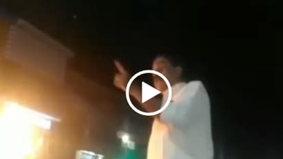 ശബരിമല സ്ത്രീ പ്രവേശന വിഷയത്തിൽ ഭരണഘടന ചുട്ടെരിക്കണമെന്ന ആഹ്വാനവുമായി അഭിഭാഷകൻ