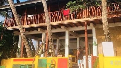 ಎಣ್ಣೆ ಮತ್ತಲ್ಲಿ ಹನಿಮೂನ್ಗಾಗಿ ಇಡೀ ಹೊಟೇಲ್ ಖರೀದಿ ಮಾಡಿದ ಜೋಡಿ!