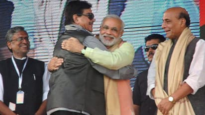 മോദിയെ പൂട്ടാനുള്ള വജ്രായുധവുമായി എസ്പി; വാരണാസിയില് അപ്രതീക്ഷിത സ്ഥാനാര്ഥി?