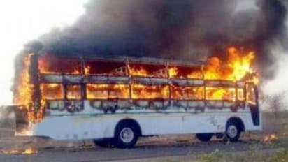 ఆర్టీసీ బస్సులో మంటలు.. ప్రయాణికులు సురక్షితం