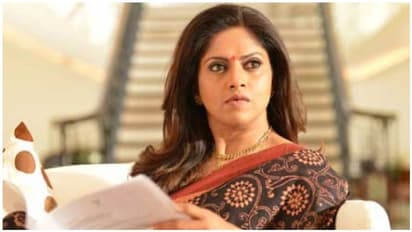 அம்மாவையே மிஞ்சும் அழகு... முதன் முறையாக மகள்களின் போட்டோவை பகிர்ந்த நடிகை நதியா...!