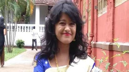 'അല്ല ഡോക്ടറേ, എനിക്ക് കല്ല്യാണം കഴിക്കാന്‍ പറ്റുമോ?' ഡോക്ടറോട് ഹനാന്‍റെ കുസൃതിച്ചോദ്യം