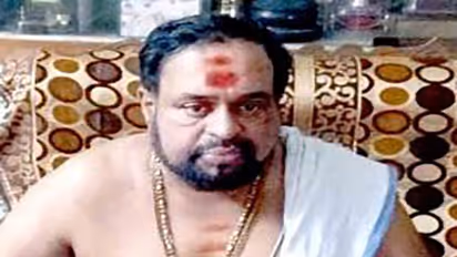 ശബരിമല മുൻ തന്ത്രി കണ്ഠര് മോഹനരും അമ്മയും തമ്മിലുള്ള കേസ് ഒത്ത് തീര്‍ന്നു; 30 ലക്ഷം അമ്മയ്ക്ക് നൽകണം