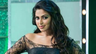 ’தனியா வந்த அமலா பால்... தலை தெறிக்க ஓடிய டைரக்டர்!