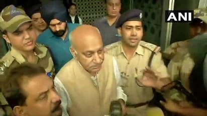 ಮೀಟೂಗೆ ಬಿಗ್ ಬಲಿ: ಎಂ.ಜೆ. ಅಕ್ಬರ್ ರಾಜೀನಾಮೆ?