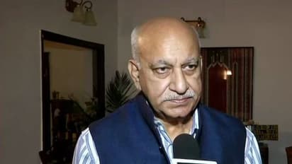 MeToo: यौन शोषण का आरोप लगाने वाली महिलाओं के खिलाफ कानूनी कार्रवाई करेंगे एमजे अकबर