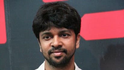 17 மொழிகளை பயன்படுத்தி; விஜய் படத்துக்காக மதன் கார்க்கி எழுதிய ஹிட் பாடல் பற்றி தெரியுமா?