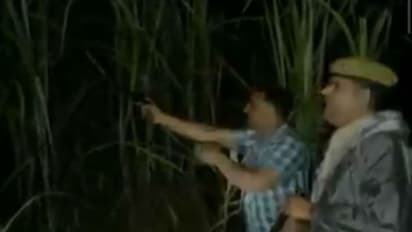 തോക്കുചൂണ്ടി മിമിക്രി കാട്ടി അക്രമികളെ തുരത്തി പൊലീസ്-വീഡിയോ