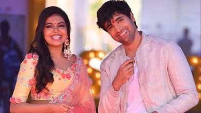 దసరా కానుకగా '2స్టేట్స్' ఫస్ట్ లుక్!