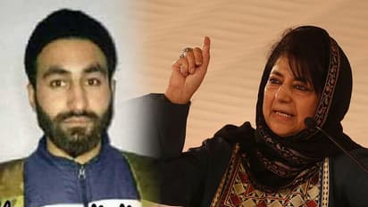 महबूबा मुफ्ती ने हिज्बुल आतंकवादी  के मारे जाने पर दिया विवादास्पद बयान