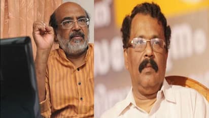 അപ്പോള് നിങ്ങളും ശഠന് ആണോ? ശ്രീധരന്പിള്ളയോട് തോമസ് ഐസക്