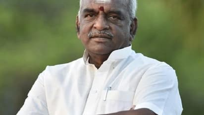 டெல்லியில் அல்வா கிண்டிய பொன்னார்! சென்னையில் பொன்னாரை கிண்டும் அ.தி.மு.க.: கிண்டலுக்கு பின்னே நிற்பது கரூர் துரையா?