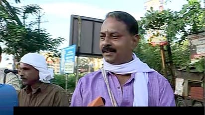 തീര്ഥാടകരെയും വലച്ച് ഹര്ത്താല്; പത്തനംതിട്ടയില് ആളുകള് കുടുങ്ങി കിടക്കുന്നു