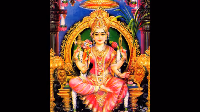 రాజ రాజేశ్వరీ దేవిగా అమ్మవారు