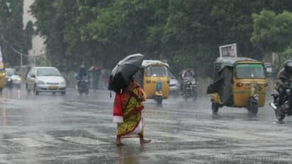 Tamilnadu Heavy Rain Alert: இந்த 9 மாவட்டங்களில் இடி மின்னலுடன் கூடிய கனமழை வெளுத்து வாங்குப்போகுதாம்.!
